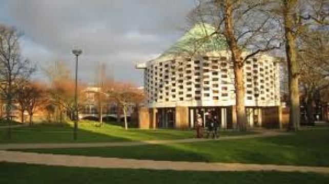 サセックス大学音楽学部／University of Sussex The Music Department